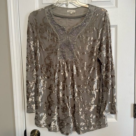 Indigo Soul Tunic Top Sz Lg Silver Gray Sheer VNeck Victorian Boho - Picture 1 of 3